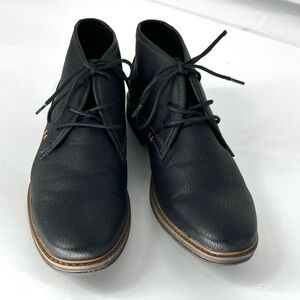 Restoration men’s size 13 black boots EUC